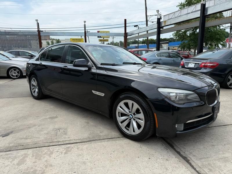 BMW 7-Series 750Li xDrive 2011