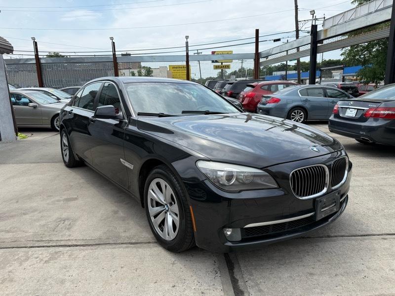 BMW 7-Series 750Li xDrive 2011