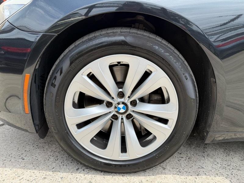 BMW 7-Series 750Li xDrive 2011
