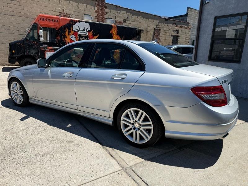 Mercedes-Benz C-Class C300 4MATIC Luxury Sedan 2009