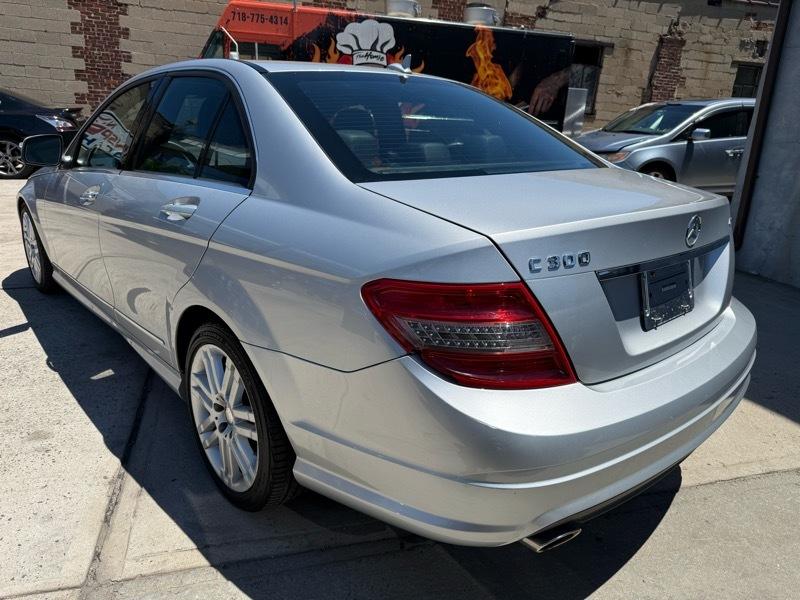 Mercedes-Benz C-Class C300 4MATIC Luxury Sedan 2009