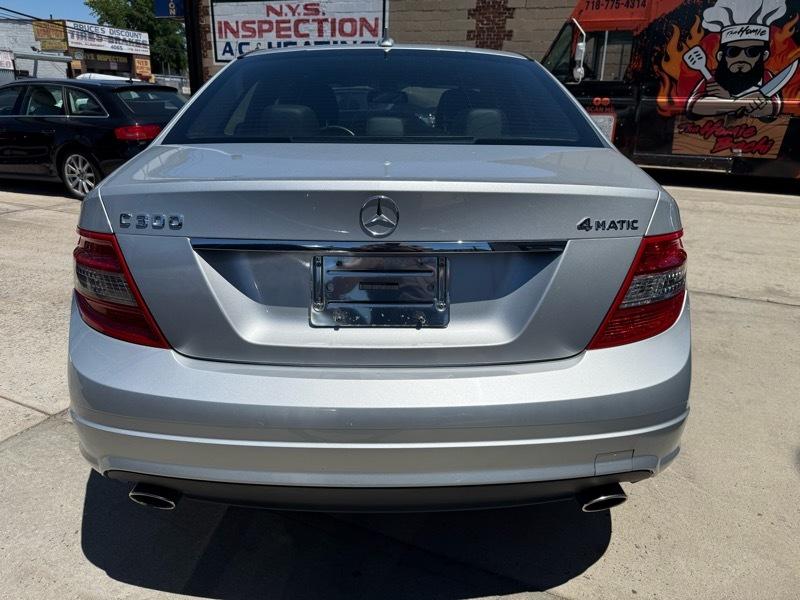 Mercedes-Benz C-Class C300 4MATIC Luxury Sedan 2009