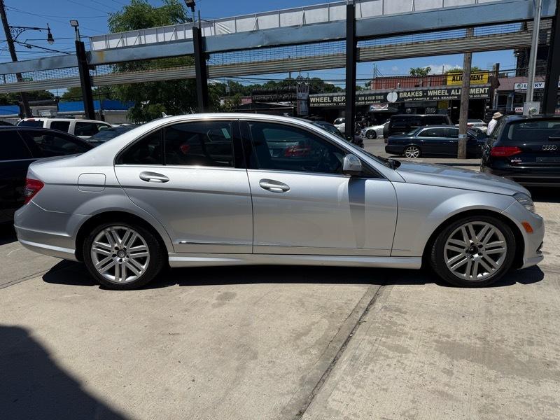 Mercedes-Benz C-Class C300 4MATIC Luxury Sedan 2009