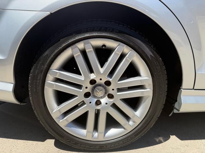 Mercedes-Benz C-Class C300 4MATIC Luxury Sedan 2009