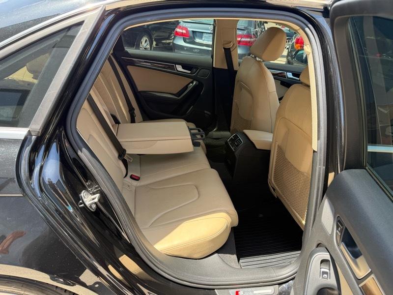 Audi A4 2.0T Sedan quattro Tiptronic 2015