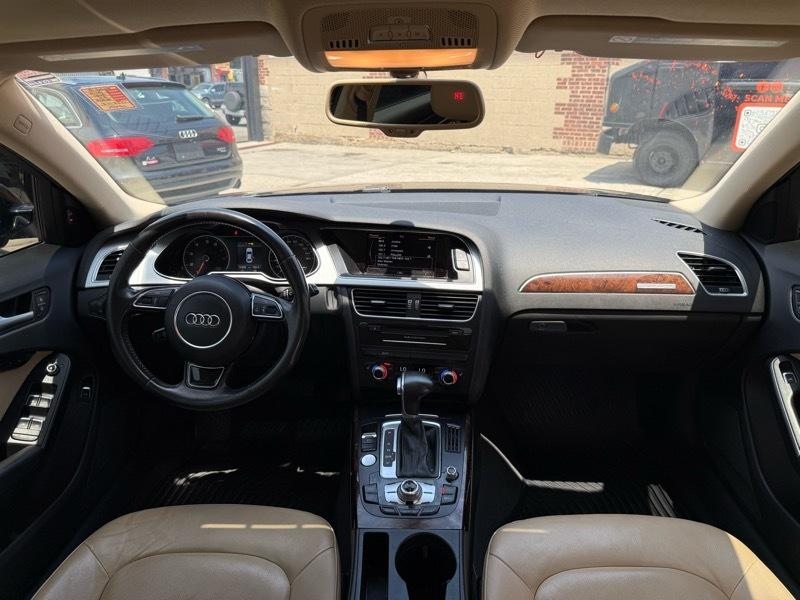 Audi A4 2.0T Sedan quattro Tiptronic 2015