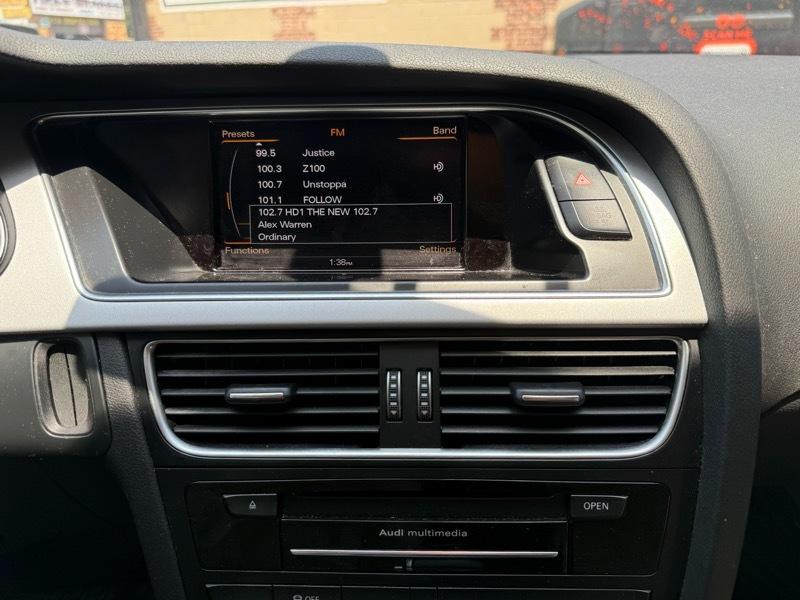 Audi A4 2.0T Sedan quattro Tiptronic 2015