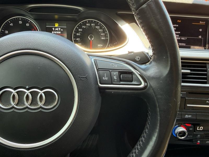 Audi A4 2.0T Sedan quattro Tiptronic 2015