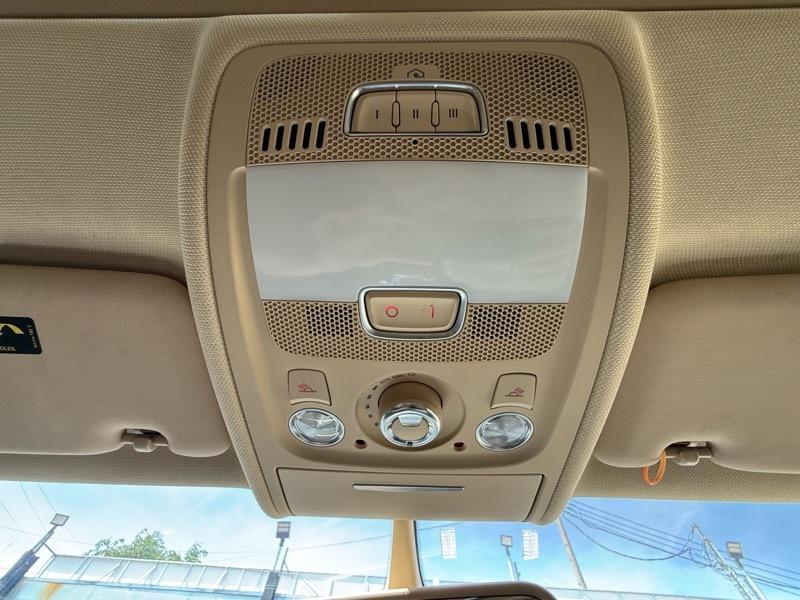 Audi A4 2.0T Sedan quattro Tiptronic 2015