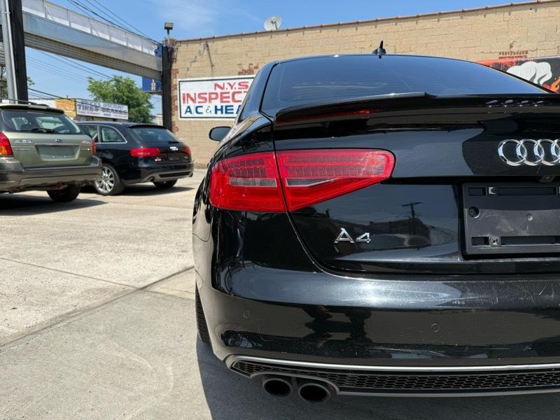 Audi A4 2.0T Sedan quattro Tiptronic 2015