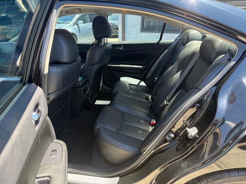 Nissan Maxima SV 2013