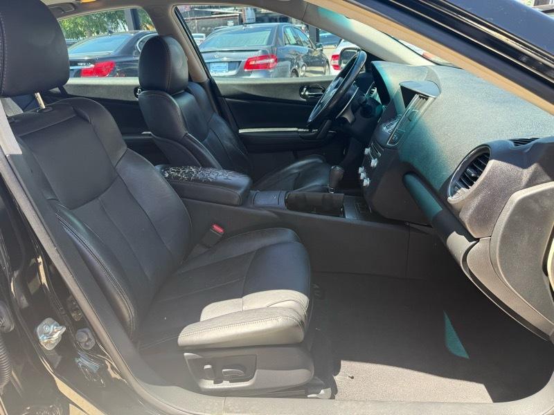 Nissan Maxima SV 2013