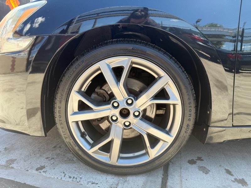 Nissan Maxima SV 2013
