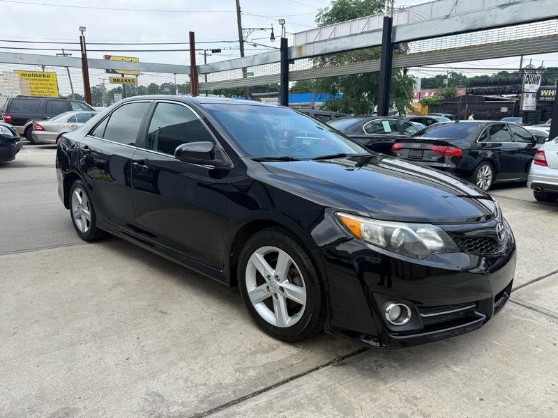 Toyota Camry XLE 2013