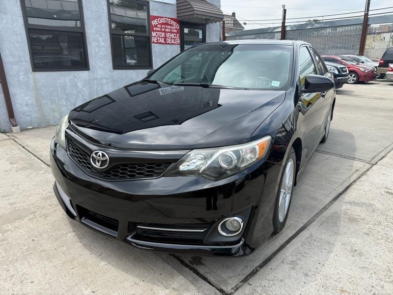 Toyota Camry XLE 2013