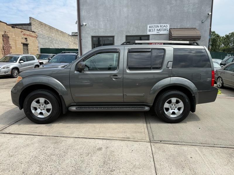Nissan Pathfinder XE 4WD 2005