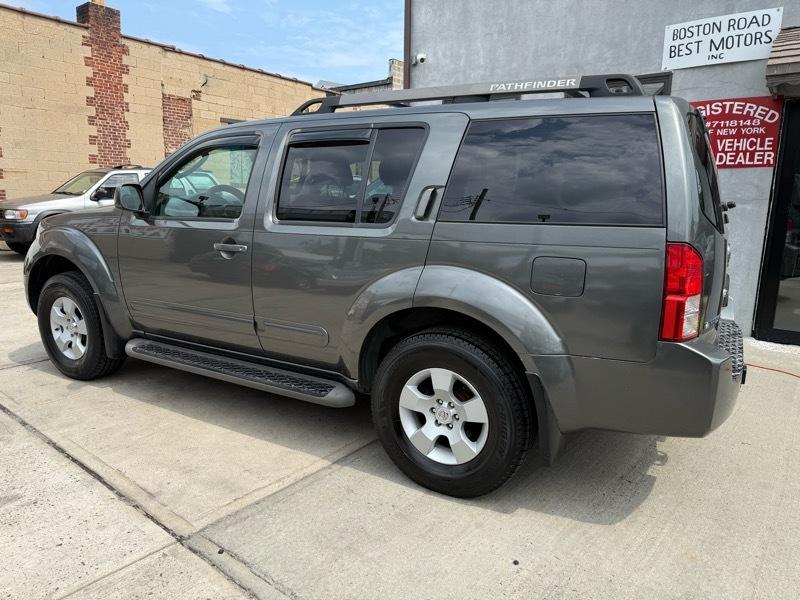 Nissan Pathfinder XE 4WD 2005