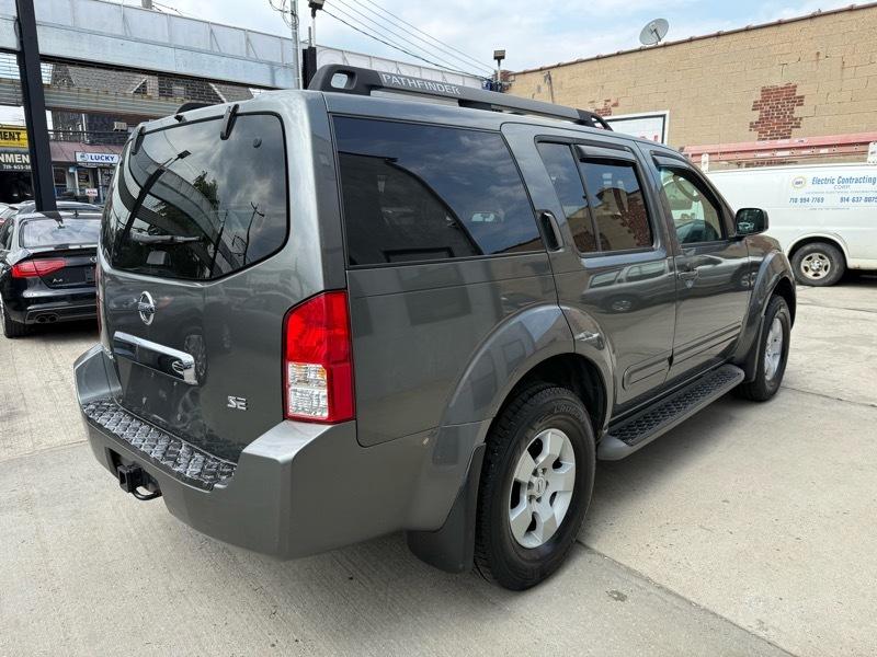 Nissan Pathfinder XE 4WD 2005