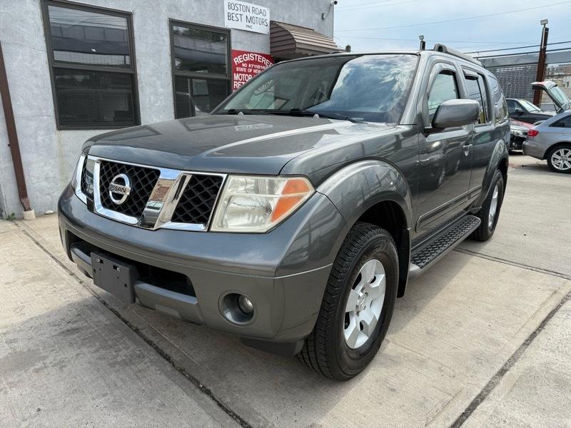 Nissan Pathfinder XE 4WD 2005