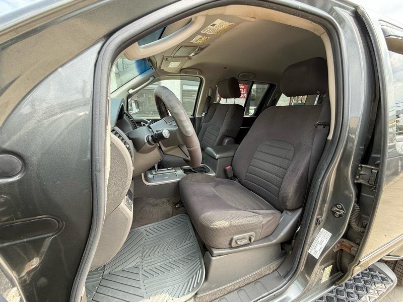 Nissan Pathfinder XE 4WD 2005