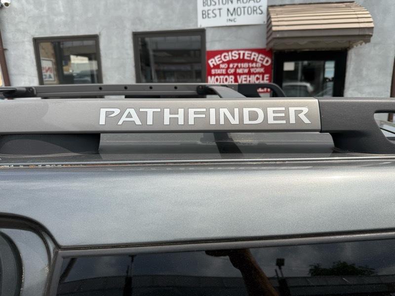 Nissan Pathfinder XE 4WD 2005