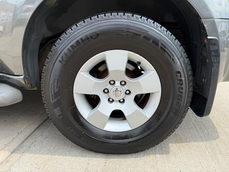 Nissan Pathfinder XE 4WD 2005