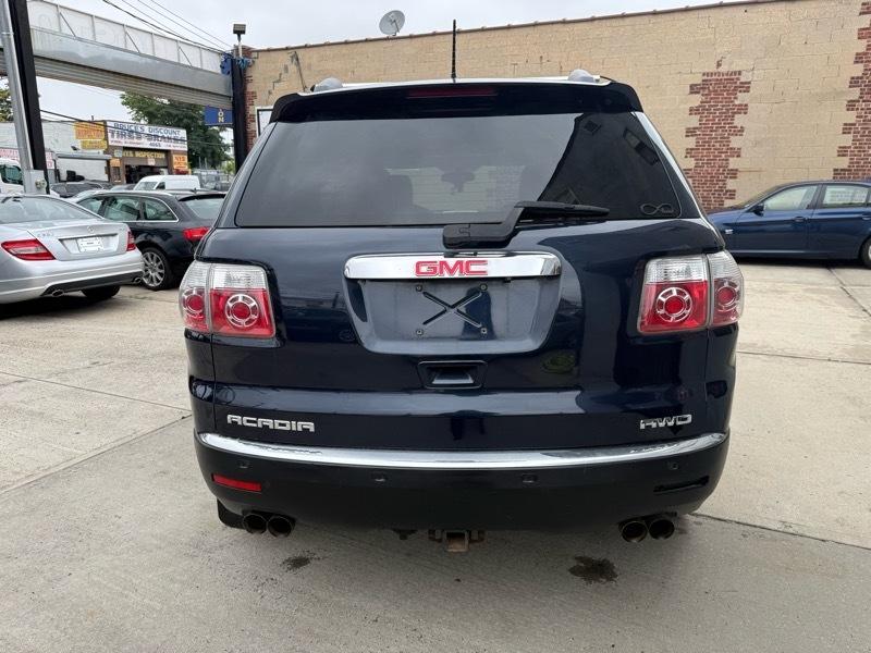 GMC Acadia SLT-2 AWD 2011