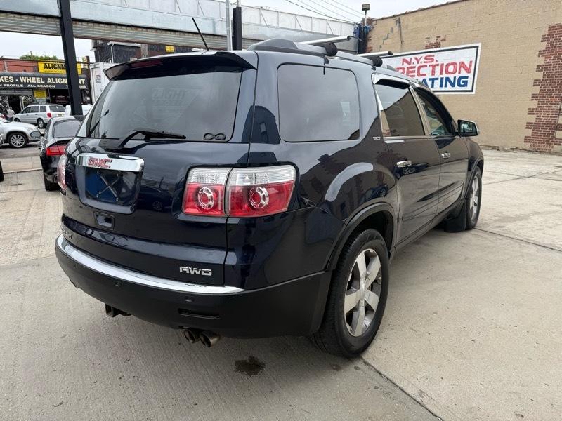 GMC Acadia SLT-2 AWD 2011