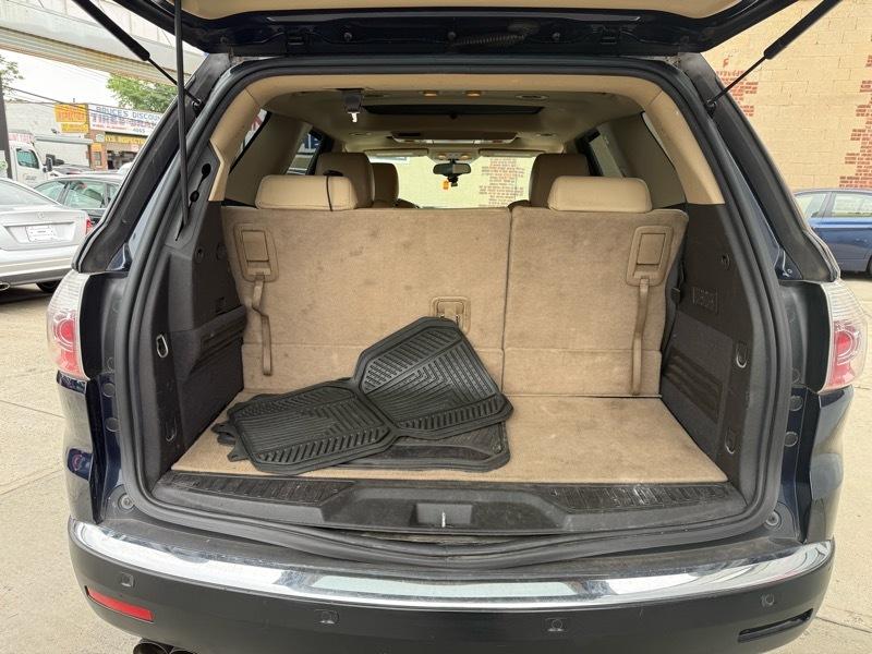 GMC Acadia SLT-2 AWD 2011