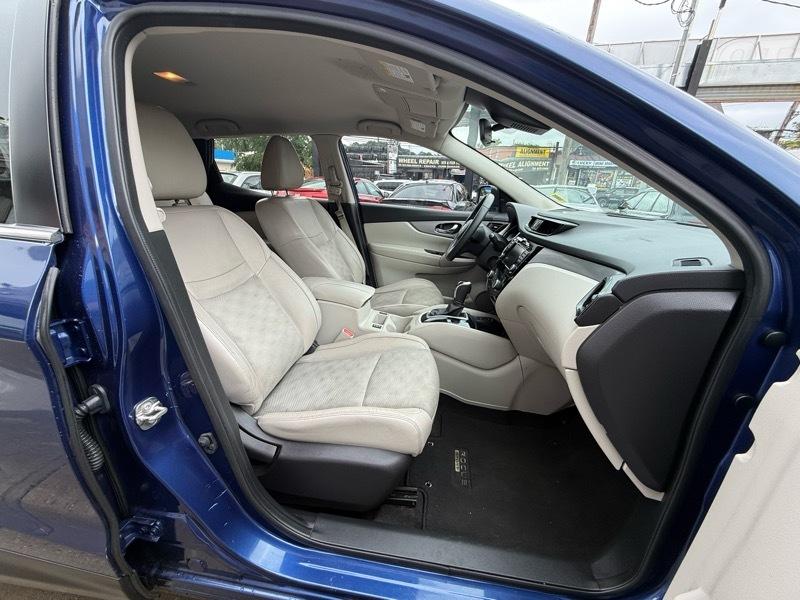 Nissan Rogue Sport SV 2020