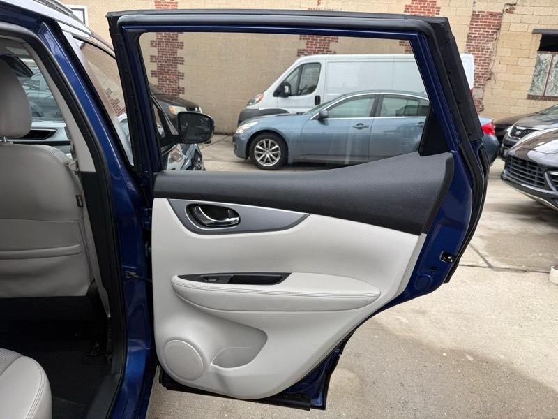 Nissan Rogue Sport SV 2020