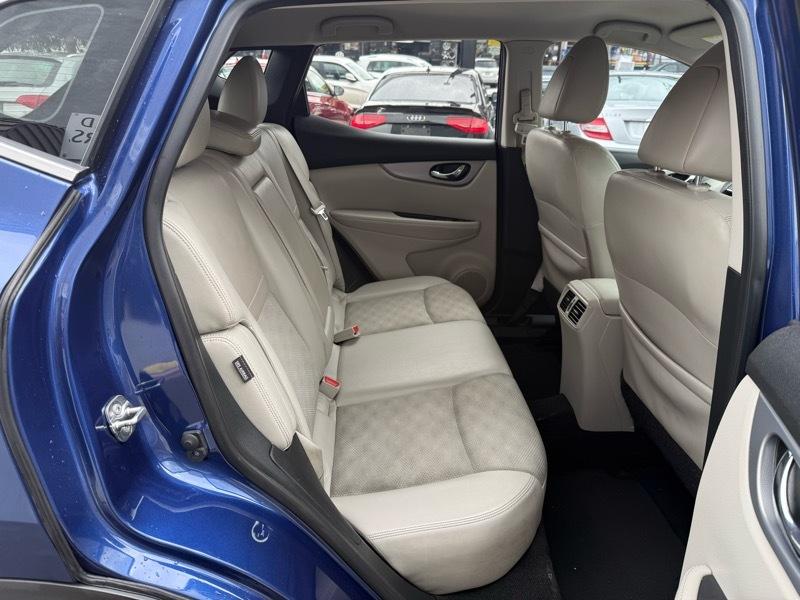 Nissan Rogue Sport SV 2020