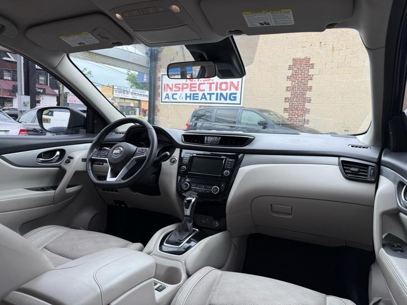 Nissan Rogue Sport SV 2020