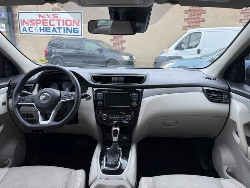 Nissan Rogue Sport SV 2020
