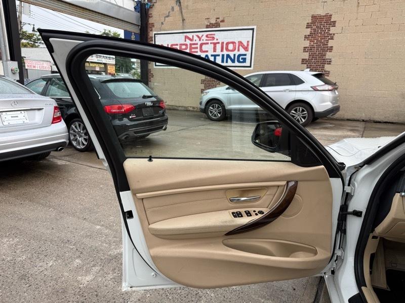 BMW 3-Series 328i xDrive Sedan 2015