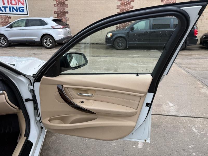 BMW 3-Series 328i xDrive Sedan 2015
