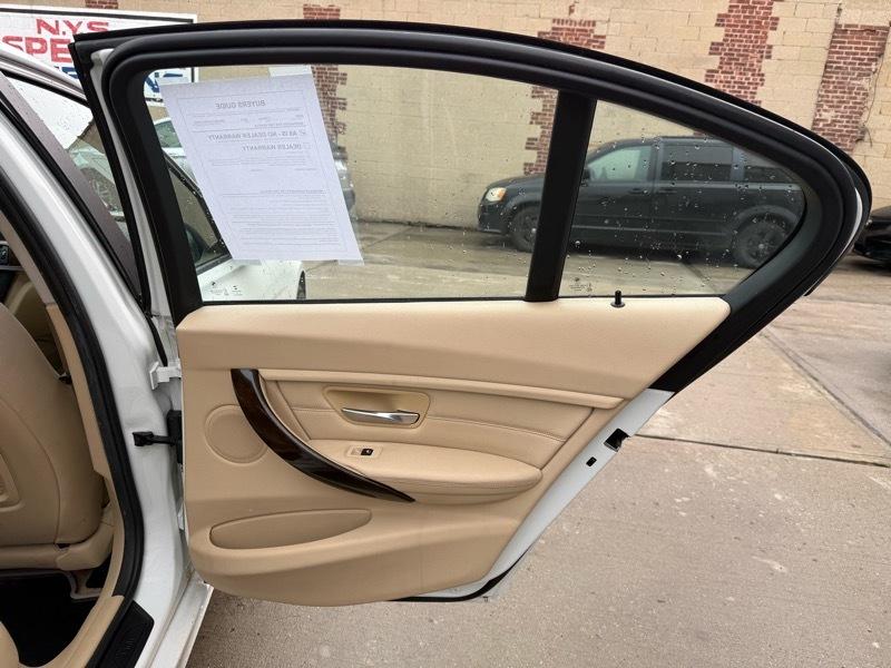BMW 3-Series 328i xDrive Sedan 2015