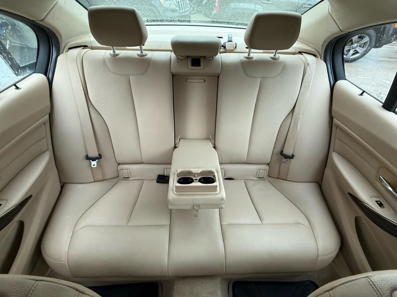 BMW 3-Series 328i xDrive Sedan 2015