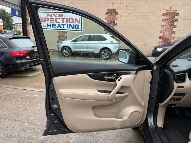 Nissan Rogue SV AWD 2017