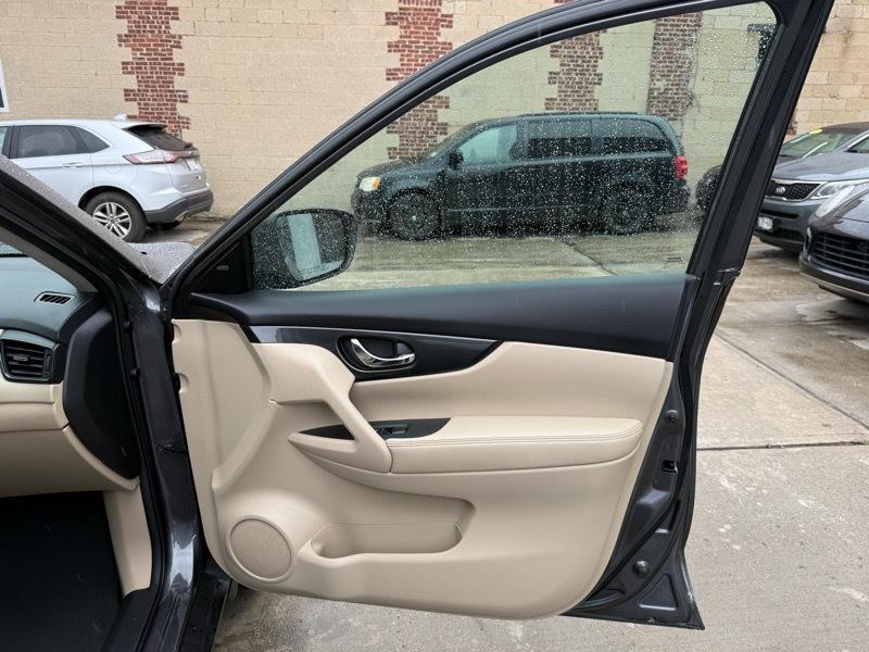 Nissan Rogue SV AWD 2017