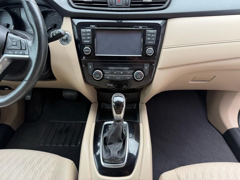 Nissan Rogue SV AWD 2017