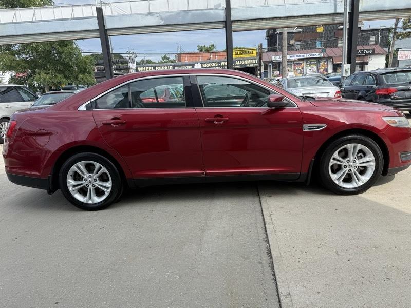Ford Taurus SEL FWD 2014