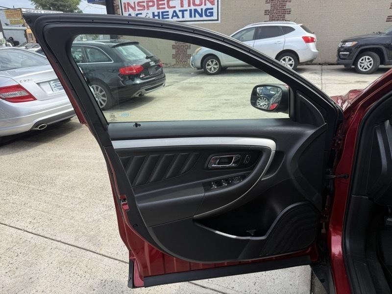 Ford Taurus SEL FWD 2014