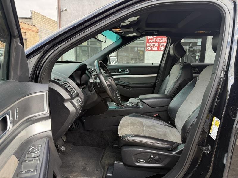Ford Explorer XLT 4WD 2017