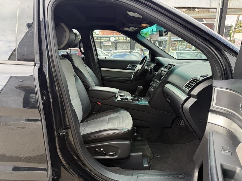 Ford Explorer XLT 4WD 2017