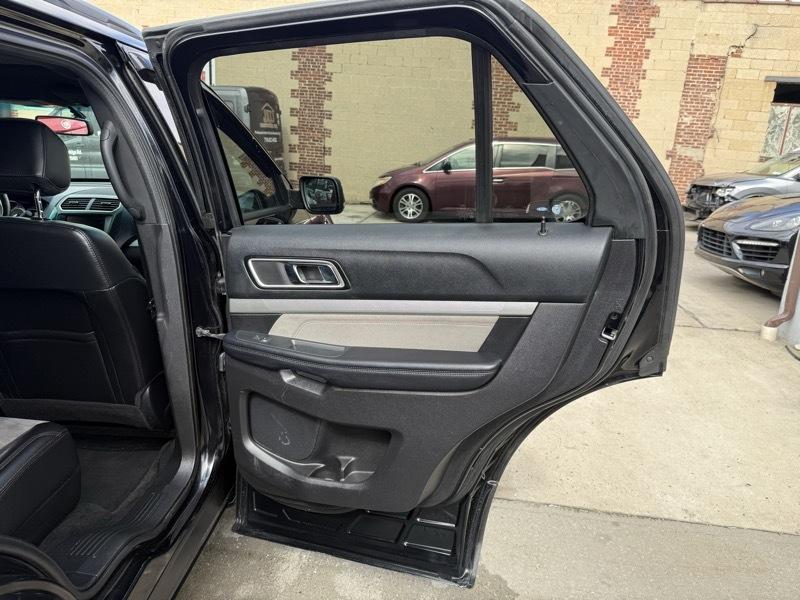 Ford Explorer XLT 4WD 2017