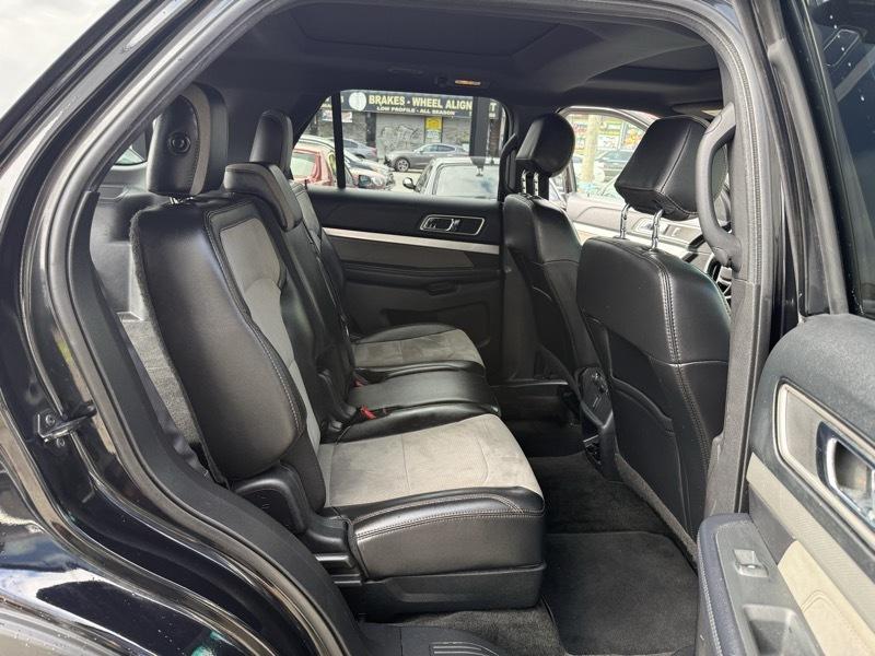 Ford Explorer XLT 4WD 2017