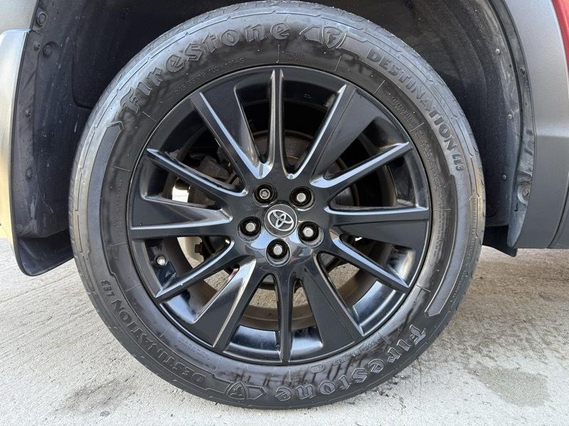 Toyota Highlander SE AWD V6 2019