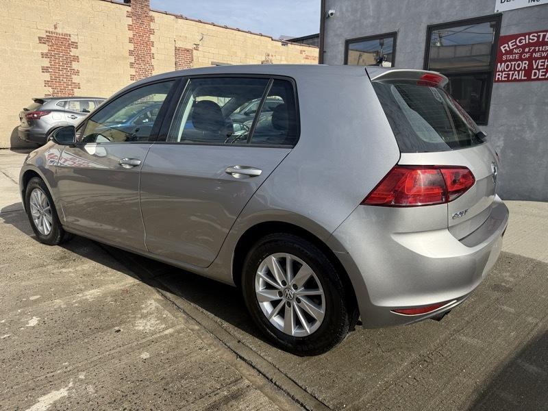 Volkswagen Golf TSI S 6A 2016