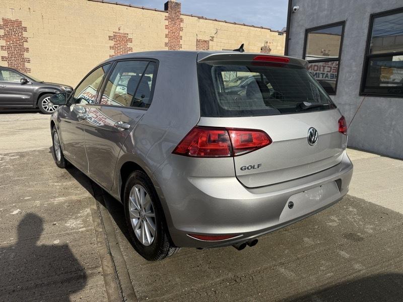 Volkswagen Golf TSI S 6A 2016